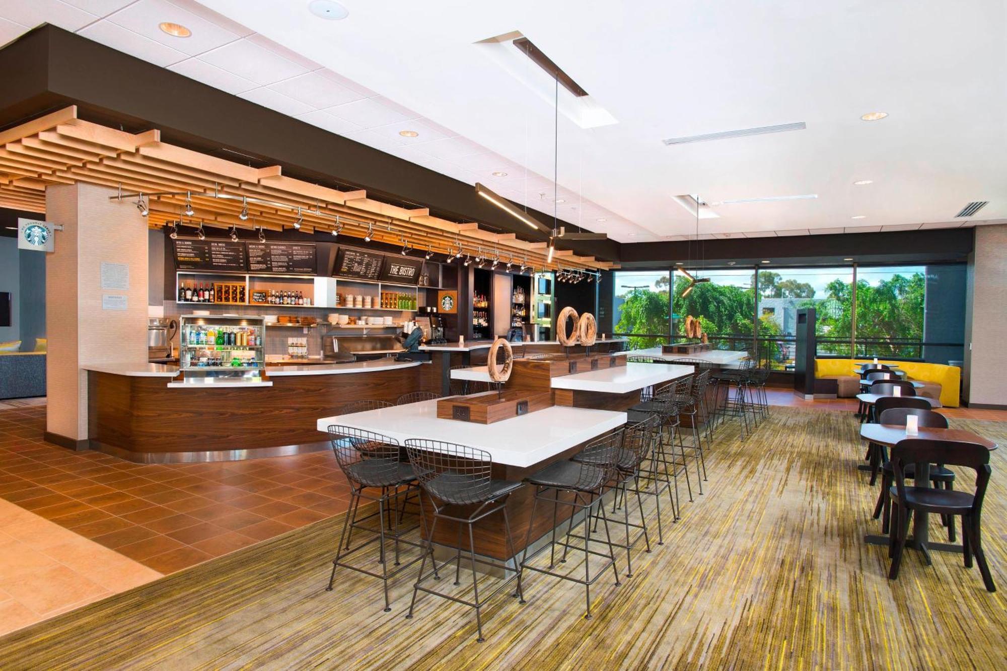 Courtyard By Marriott Redwood City Exterior photo