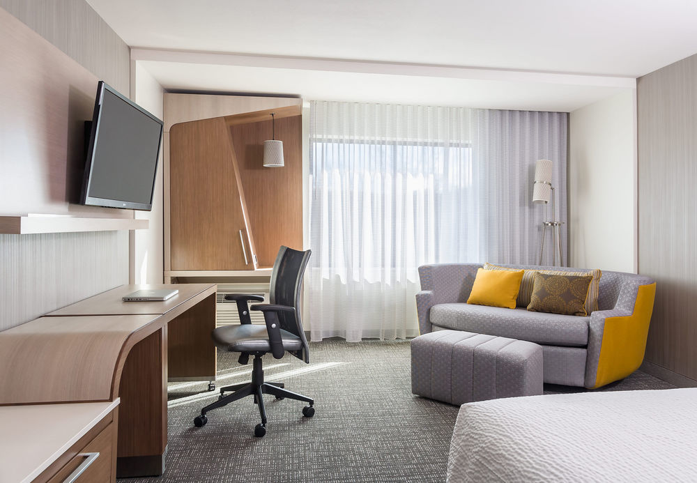 Courtyard By Marriott Redwood City Exterior photo